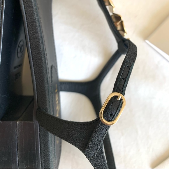 Authentic CHANEL Black Leather Sandals - Picture 9 of 13